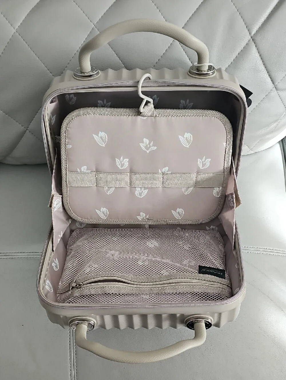 Triforce Elite Performance Travelware Beauty Case 9.5 X 12 X 6.25